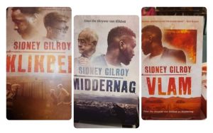 Boeke klets saam met Sidney Gilroy